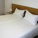 Central Suites Pensjonat São João da Madeira