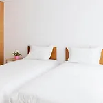 Central Suites 3*