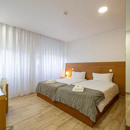 Central Suites 1 Сан-Жуан-да-Мадейра