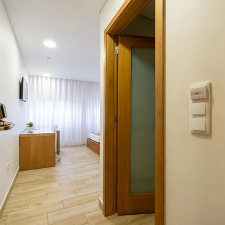 Central Suites 1 Гостевой дом
