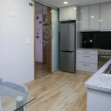 Central Suites 1 3* São João da Madeira