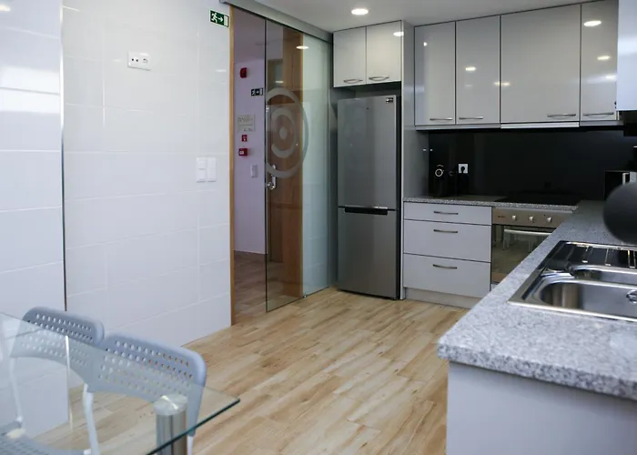 Central Suites 3* São João da Madeira