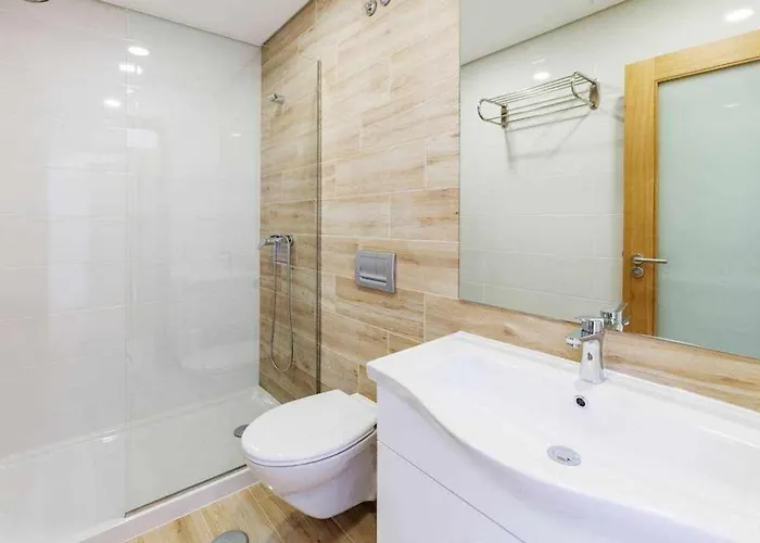 Central Suites ゲストハウス 3*