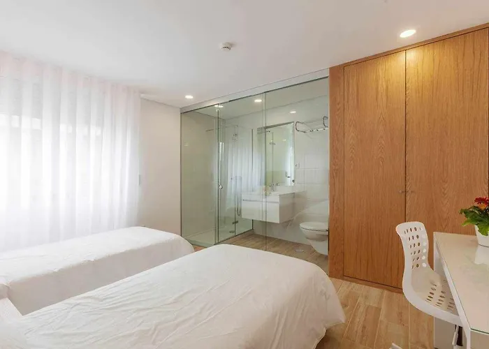 ゲストハウス Central Suites São João da Madeira