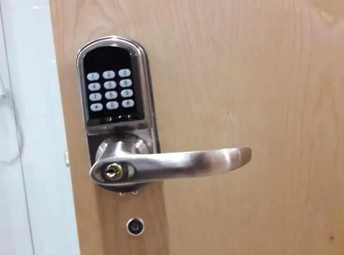 Central Suites ゲストハウス 3*