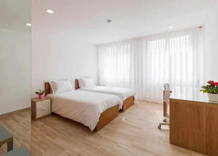 Central Suites ゲストハウス 3*