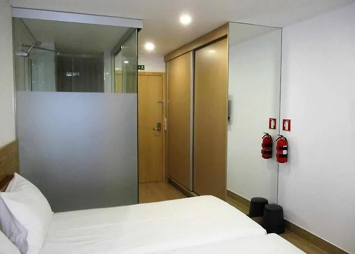 ゲストハウス Central Suites