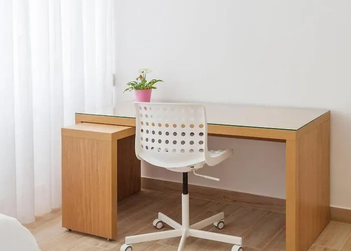 ゲストハウス Central Suites 3*