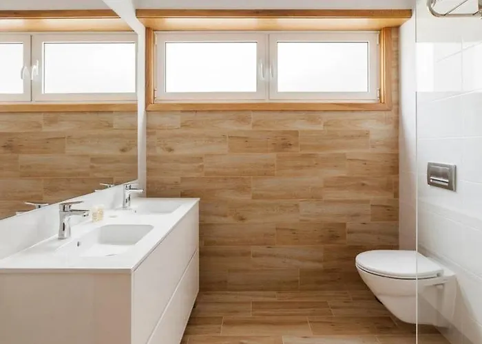 ゲストハウス Central Suites